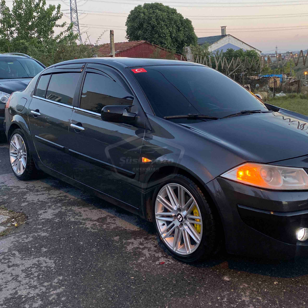 Renault Megane 2 2003-2008 Uyumlu Mugen Cam Rüzgarlığı Seti Piano Black 4'lü İthal image 1