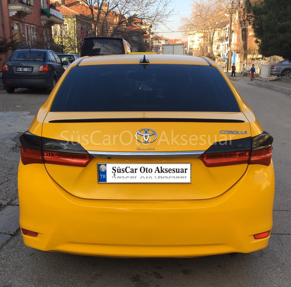 Toyota Corolla 2013-2018 Sedan Bagaj Üstü Spoiler Piano Black image 0