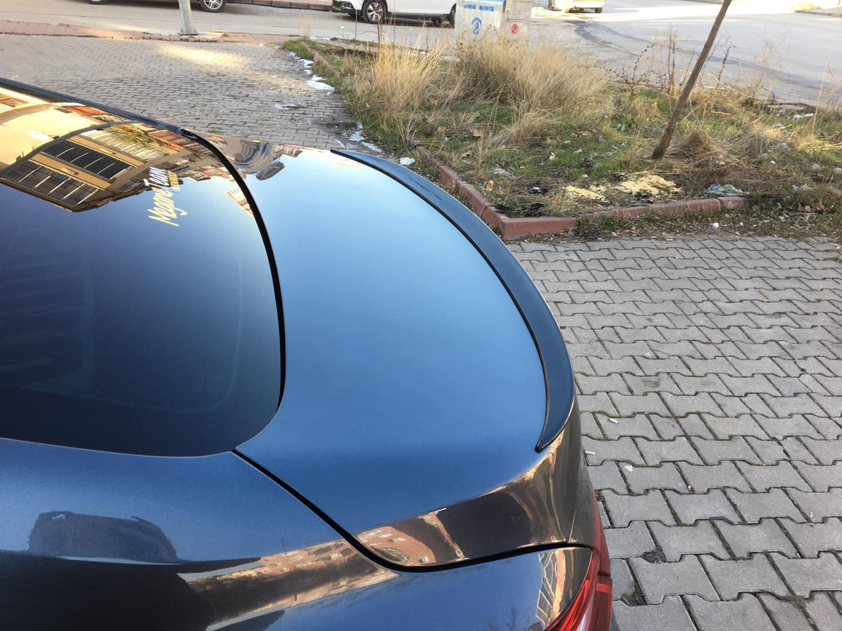 Renault Megane 4 Sedan Kasa Bagaj Üstü Spoiler Piano Black Siyah image 2
