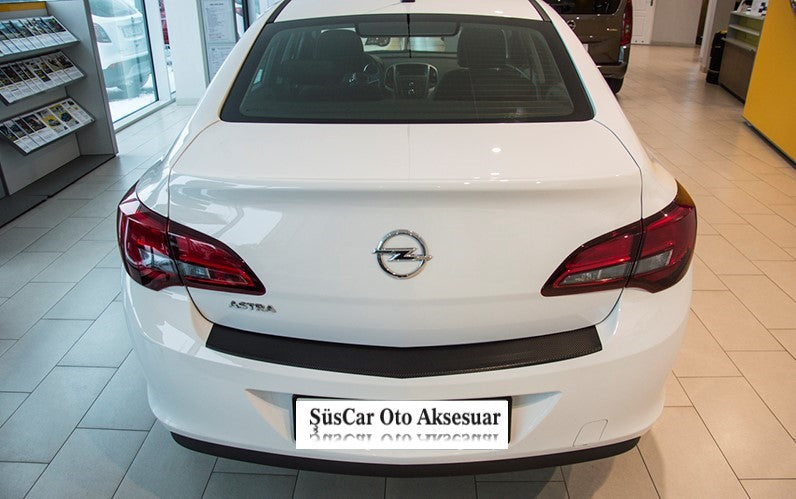 Opel Astra J Sedan Kasa Bagaj Üstü Slim Spoiler Parlak Beyaz image 0