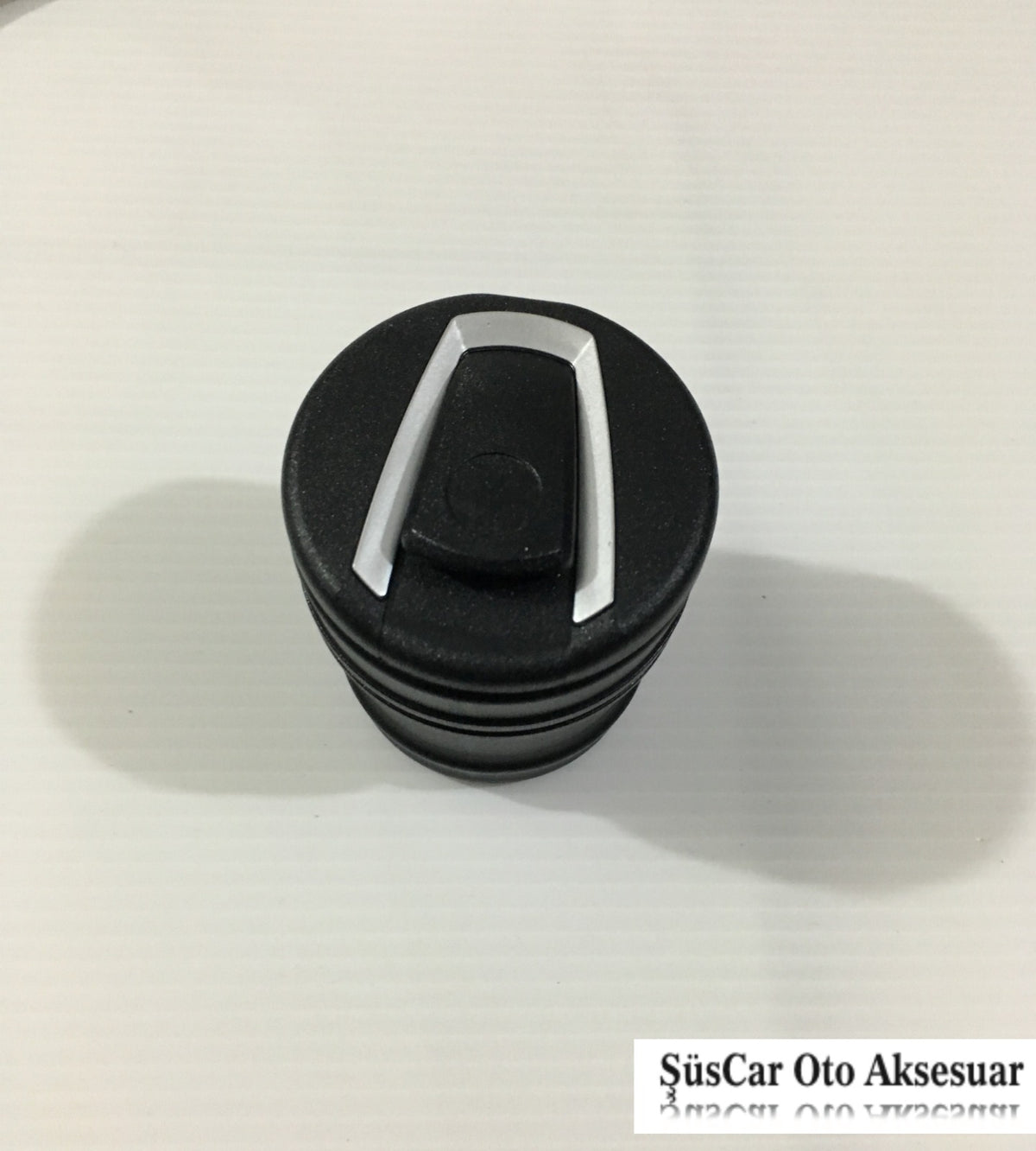 BMW Tip Mini Mavi Led Işıklı Spor Oto Araç İçi Küllük image 4