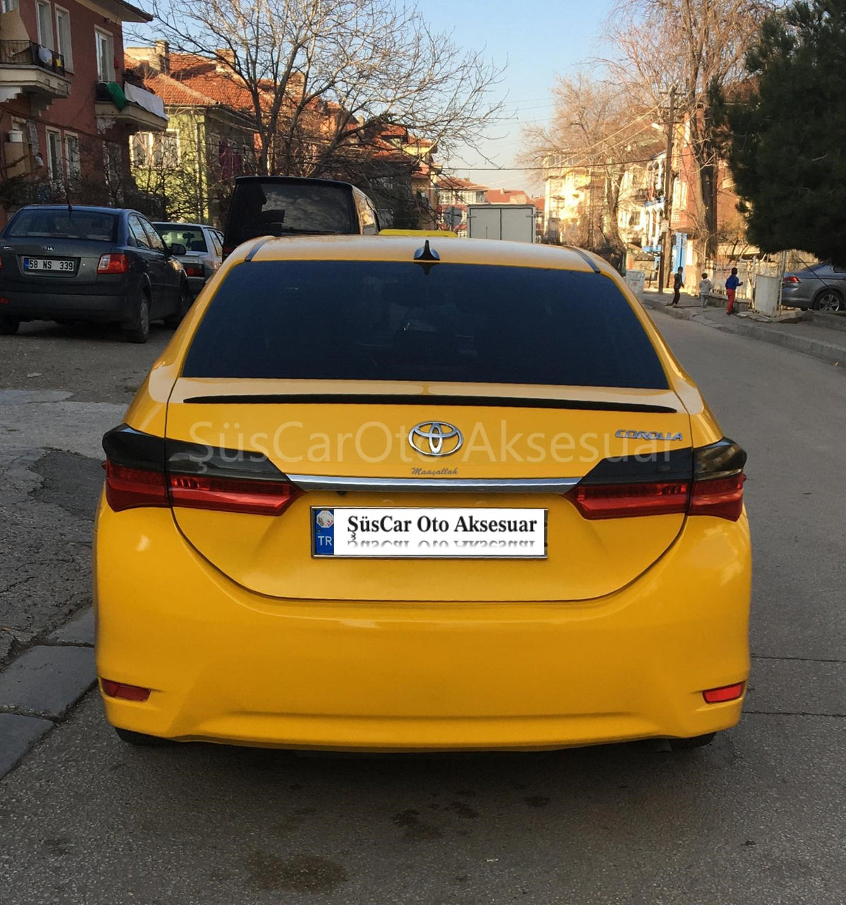 Toyota Corolla 2013-2018 Sedan Bagaj Üstü Spoiler Piano Black image 1