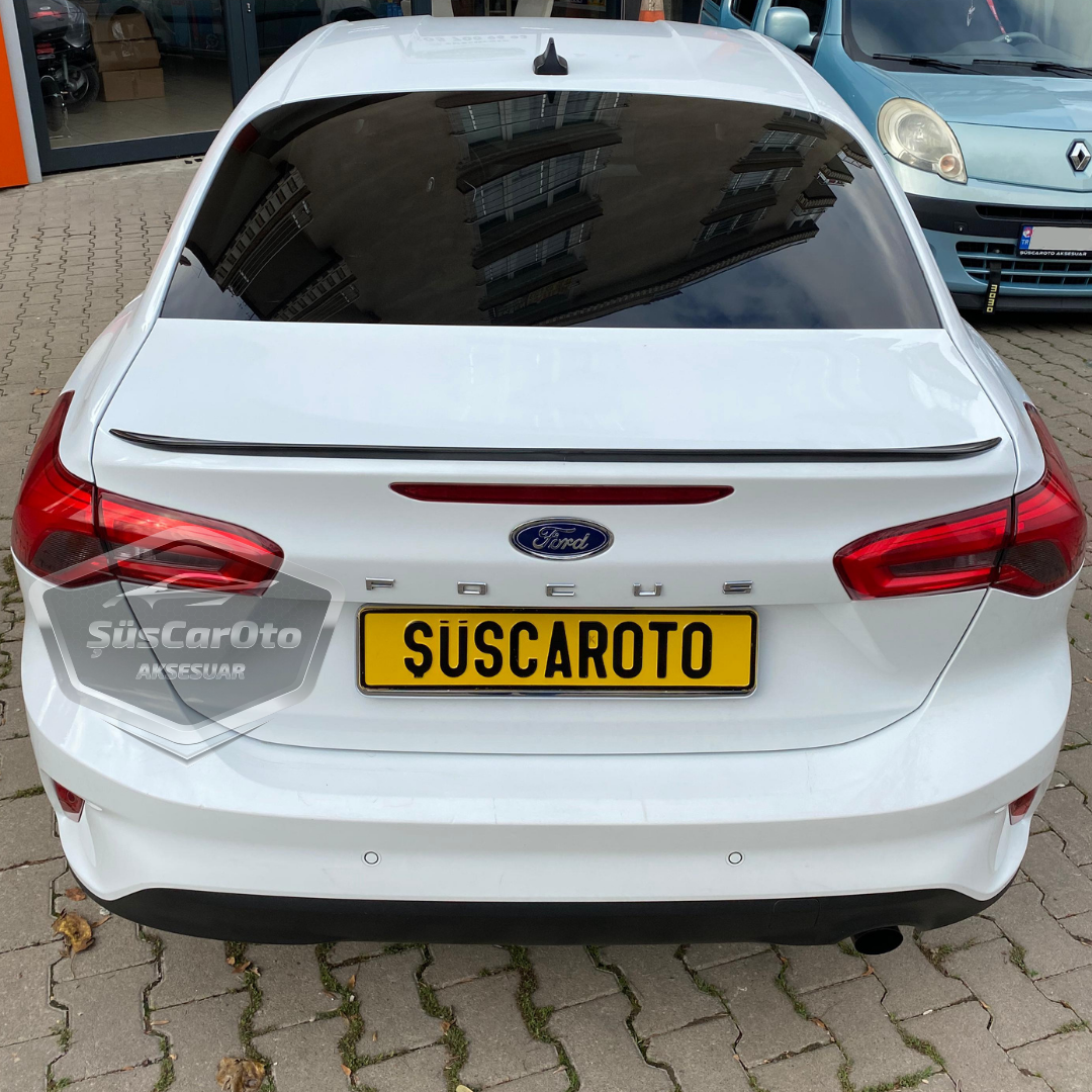 Ford Focus 4 2018 ve Sonrası Sedan Uyumlu Bagaj Üstü Spoiler Bagaj Çıtası Piano Black Parlak Siyah image 3