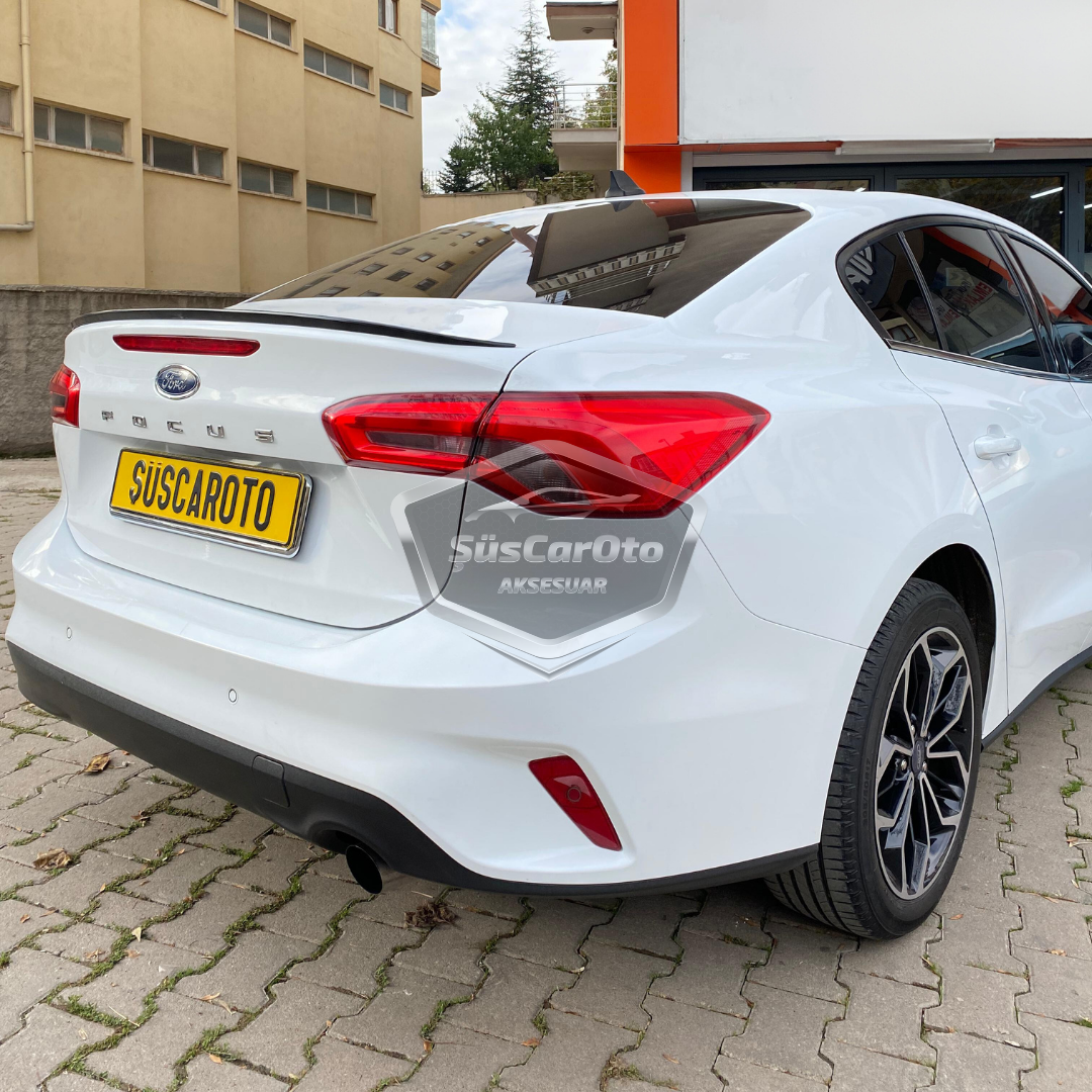 Ford Focus 4 2018 ve Sonrası Sedan Uyumlu Bagaj Üstü Spoiler Bagaj Çıtası Piano Black Parlak Siyah image 2